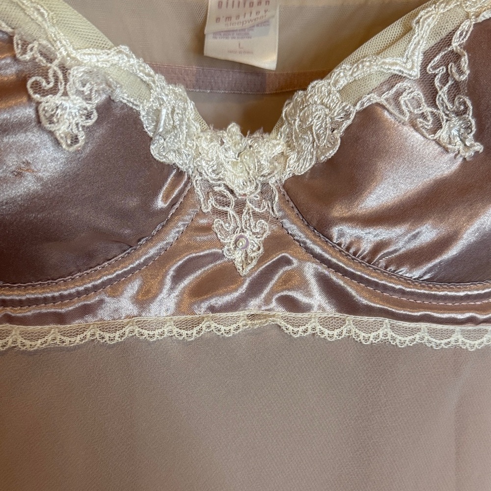 Gorgeous Pale Pink Slip - Picture 10 of 13